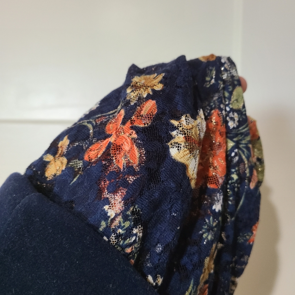 Blue Velvet & Lace Hat - Picture 6 of 8